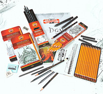 For de som liker å tegne har vi blyant fra Koh-I-Noor. Gråblyant, blyanter i sett, grafitt, tegnekull, kullstift og krittblyant.